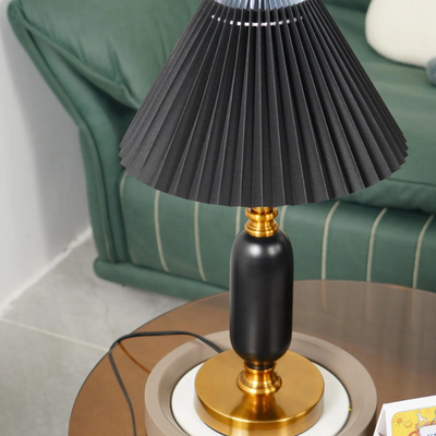 Timeless Vintage Table Lamp | Lumiera