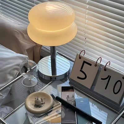 Metal Table Lamp | Lumea